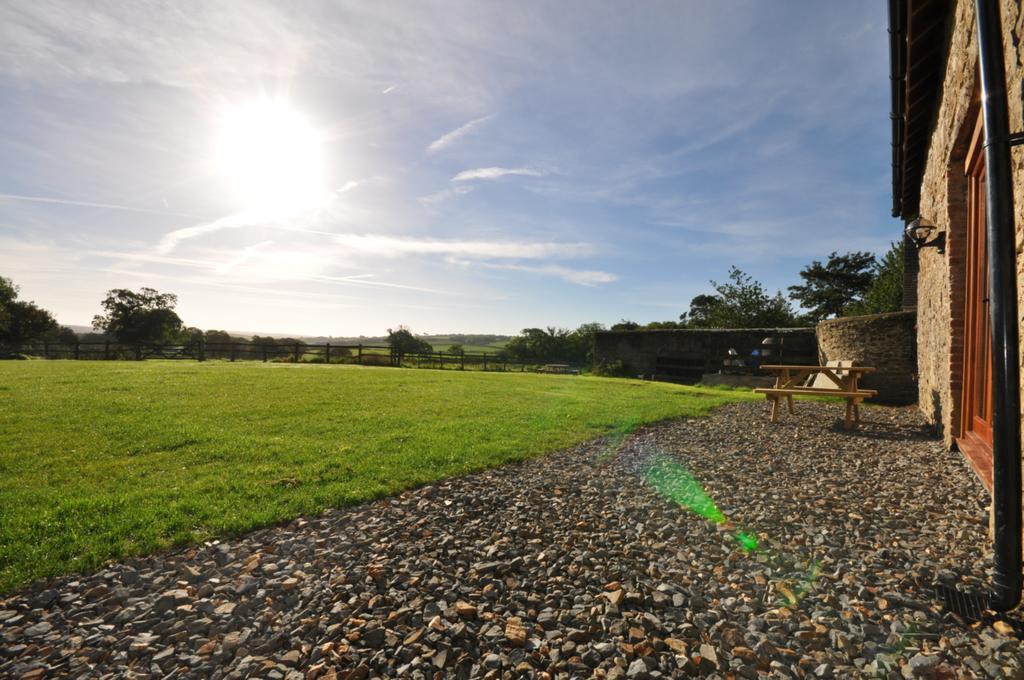 The Coach House Villa Bideford Exterior photo